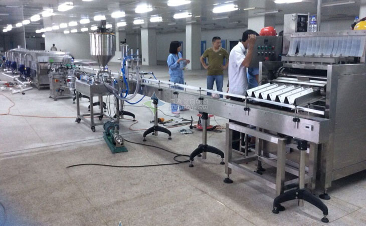 雙頭全自動辣椒醬灌裝機